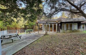 Picnic Deck - Country homes for sale and luxury real estate including horse farms and property in the Caledon and King City areas near Toronto