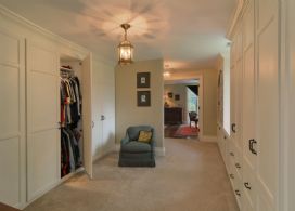 Dressing Room - Country homes for sale and luxury real estate including horse farms and property in the Caledon and King City areas near Toronto
