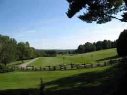 Approach to Brooks Farm - Country homes for sale and luxury real estate including horse farms and property in the Caledon and King City areas near Toronto