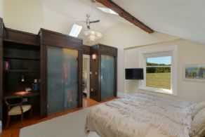 Master Suite - Country homes for sale and luxury real estate including horse farms and property in the Caledon and King City areas near Toronto