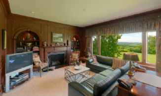 Den with Western Views - Country homes for sale and luxury real estate including horse farms and property in the Caledon and King City areas near Toronto