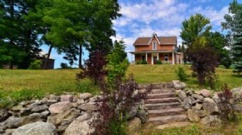 The Front Porch - Country homes for sale and luxury real estate including horse farms and property in the Caledon and King City areas near Toronto