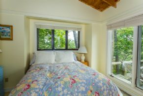 Guest Cottage Bedroom - Country homes for sale and luxury real estate including horse farms and property in the Caledon and King City areas near Toronto