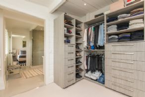 Walk-in Closet - Country homes for sale and luxury real estate including horse farms and property in the Caledon and King City areas near Toronto