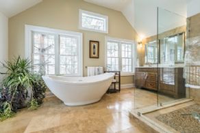 Master Bath - Country homes for sale and luxury real estate including horse farms and property in the Caledon and King City areas near Toronto