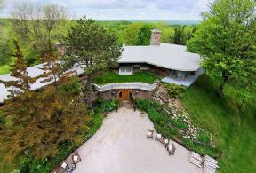 Front Elevation - Country homes for sale and luxury real estate including horse farms and property in the Caledon and King City areas near Toronto