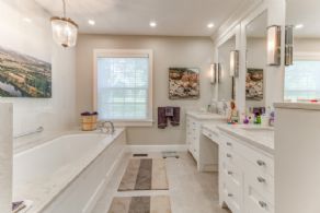 Msater en suite - Country homes for sale and luxury real estate including horse farms and property in the Caledon and King City areas near Toronto
