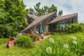 Magical, Private Quiet Retreat - Country Homes for sale and Luxury Real Estate in Caledon and King City including Horse Farms and Property for sale near Toronto