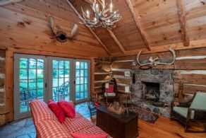 Wood Crown Farm, Mono, Ontario - Country homes for sale and luxury real estate including horse farms and property in the Caledon and King City areas near Toronto