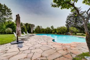 16th Sideroad, King, Ontario - Country homes for sale and luxury real estate including horse farms and property in the Caledon and King City areas near Toronto