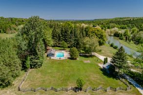 Sheldon Mill, Mono, Ontario - Country homes for sale and luxury real estate including horse farms and property in the Caledon and King City areas near Toronto