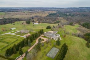 Country King Estate, 50 Acres, Ontario - Country homes for sale and luxury real estate including horse farms and property in the Caledon and King City areas near Toronto