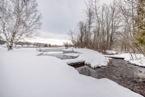 Year Round Sheldon Creek - Country homes for sale and luxury real estate including horse farms and property in the Caledon and King City areas near Toronto