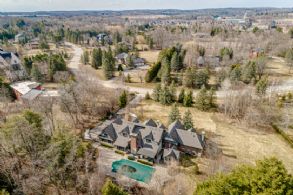 61 Kingscross Drive, King City - Country homes for sale and luxury real estate including horse farms and property in the Caledon and King City areas near Toronto