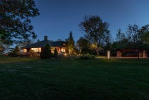 Hockley Lodge, Mono - Country homes for sale and luxury real estate including horse farms and property in the Caledon and King City areas near Toronto