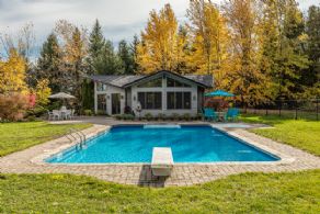 Guest House Overlooking Pool - Country homes for sale and luxury real estate including horse farms and property in the Caledon and King City areas near Toronto