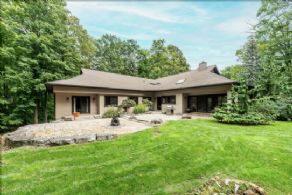 Back terrace - Country homes for sale and luxury real estate including horse farms and property in the Caledon and King City areas near Toronto