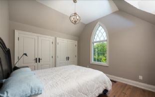 Loft Apartment Bedroom - Country homes for sale and luxury real estate including horse farms and property in the Caledon and King City areas near Toronto