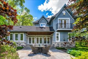 Stone patio - Country homes for sale and luxury real estate including horse farms and property in the Caledon and King City areas near Toronto