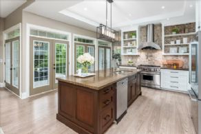 Kitchen opens to family room - Country homes for sale and luxury real estate including horse farms and property in the Caledon and King City areas near Toronto