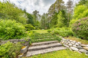 Gardens - Country homes for sale and luxury real estate including horse farms and property in the Caledon and King City areas near Toronto